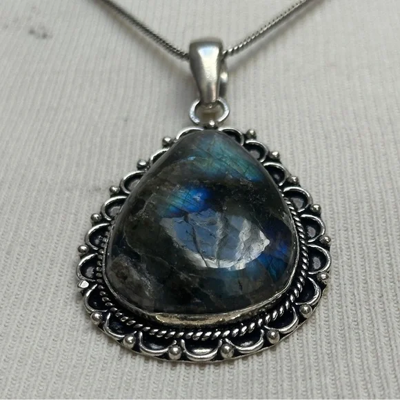 Teardrop Shape Labradorite Pendant - Unique Blue Flash - Picture 5 of 10